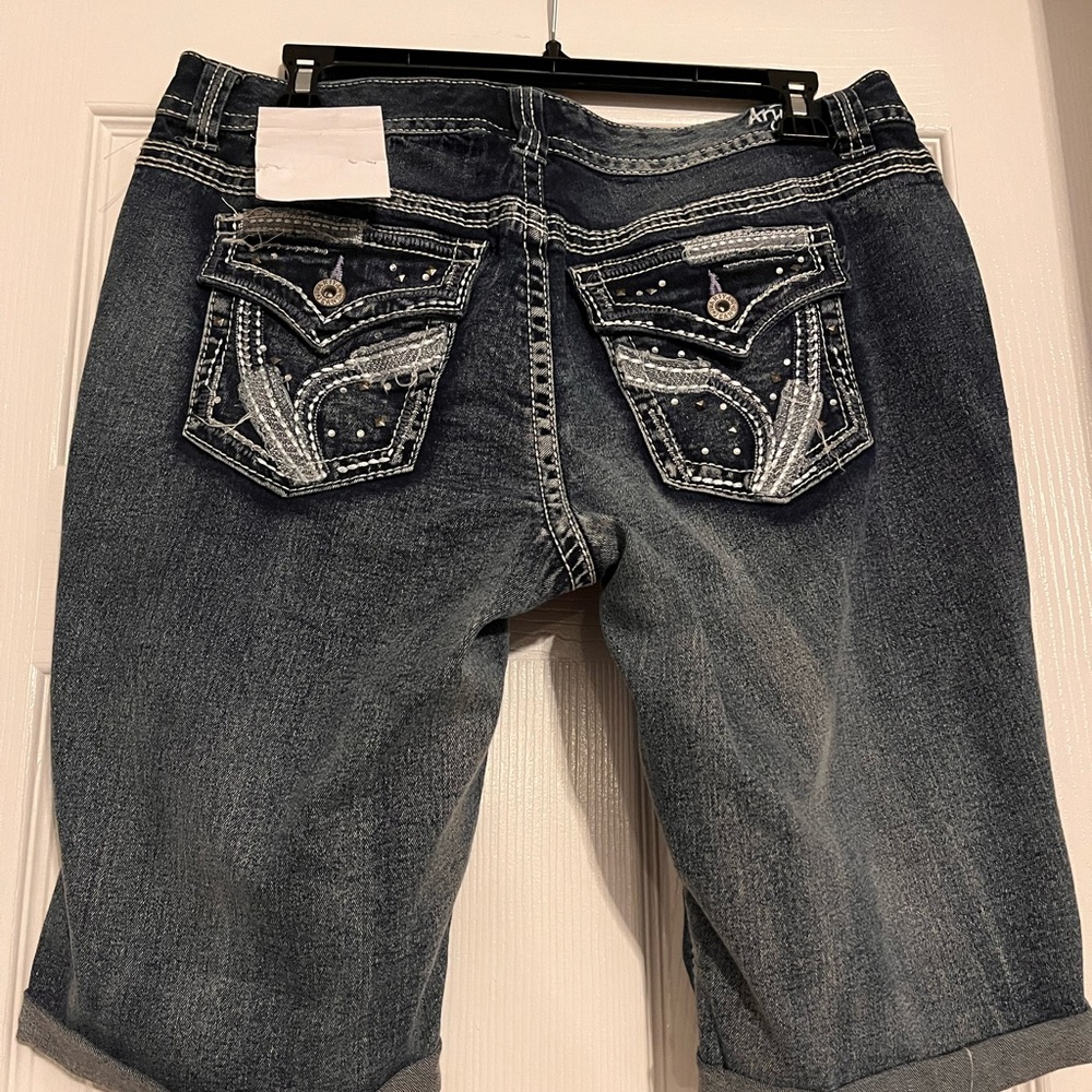 Denim shorts - Picture 4 of 5